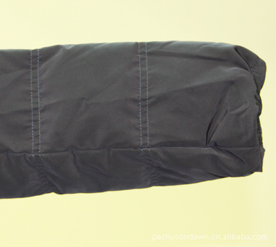 外貿服裝廠家批發(fā)供應收腰連帽女裝保暖羽絨服